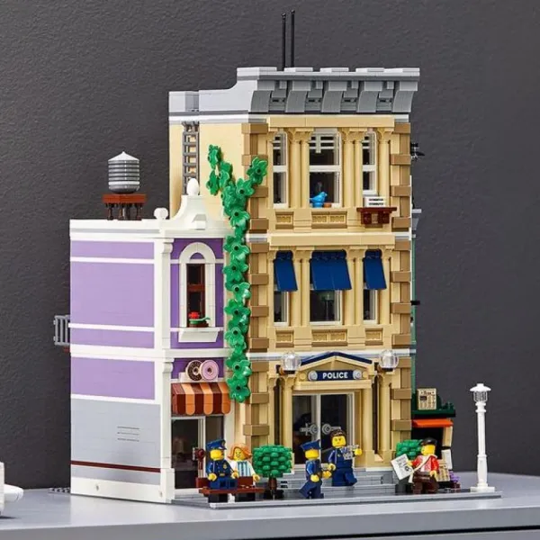 LEGO Lego, Briques Et Blocs<10278 - ® Creator Expert - Le Commissariat De Police