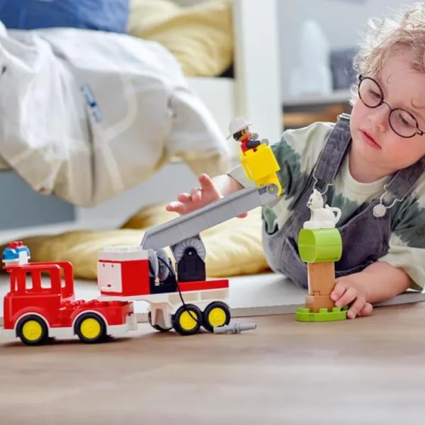 LEGO 1Er Age<10969 - ® Duplo - Le Camion De Pompiers